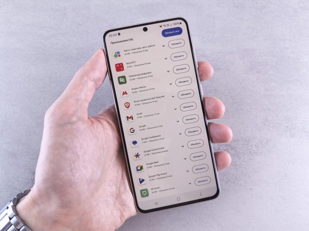 How Founders Successfully Acquired Their Very First Users: Real Strategies and Stories